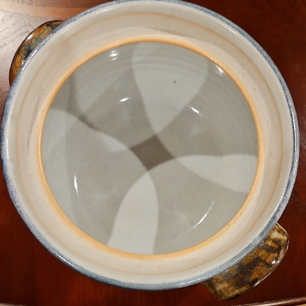 Handcrafted/Signed Studio Pottery Casserole with Beautiful Pattern & Glaze